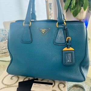 Prada Vitello Daino Tote/Handbag Colbalto Blue